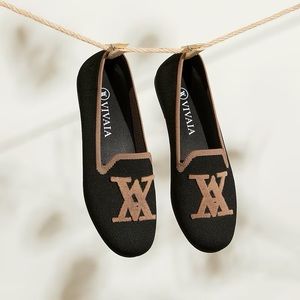 Vivaia round toed loafer